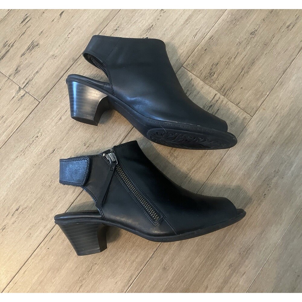 Earth Black Leather Women’s Sling Back Heels . Size 7